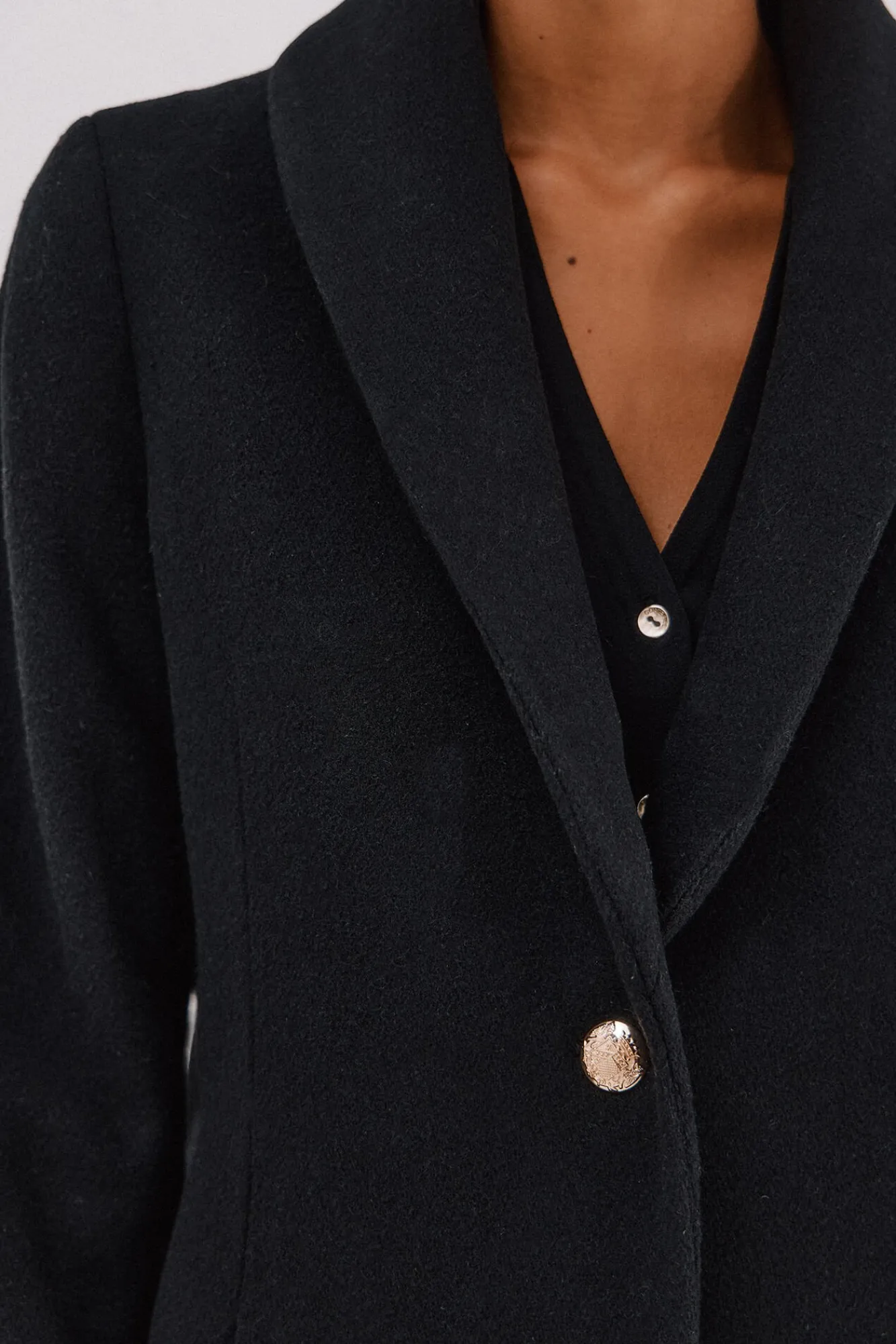 Mujer Cortefiel Abrigos>Abrigo con detalle efecto pelo