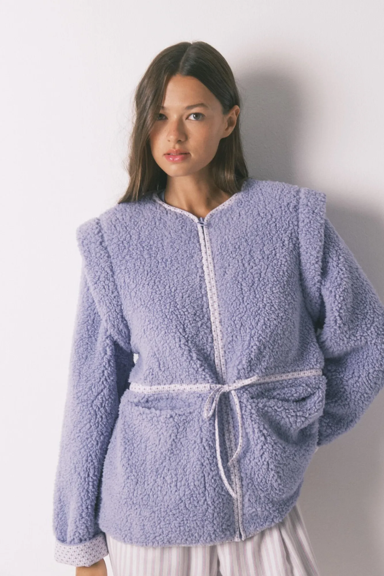 Mujer Women'secret Batas>Bata corta borreguito lila