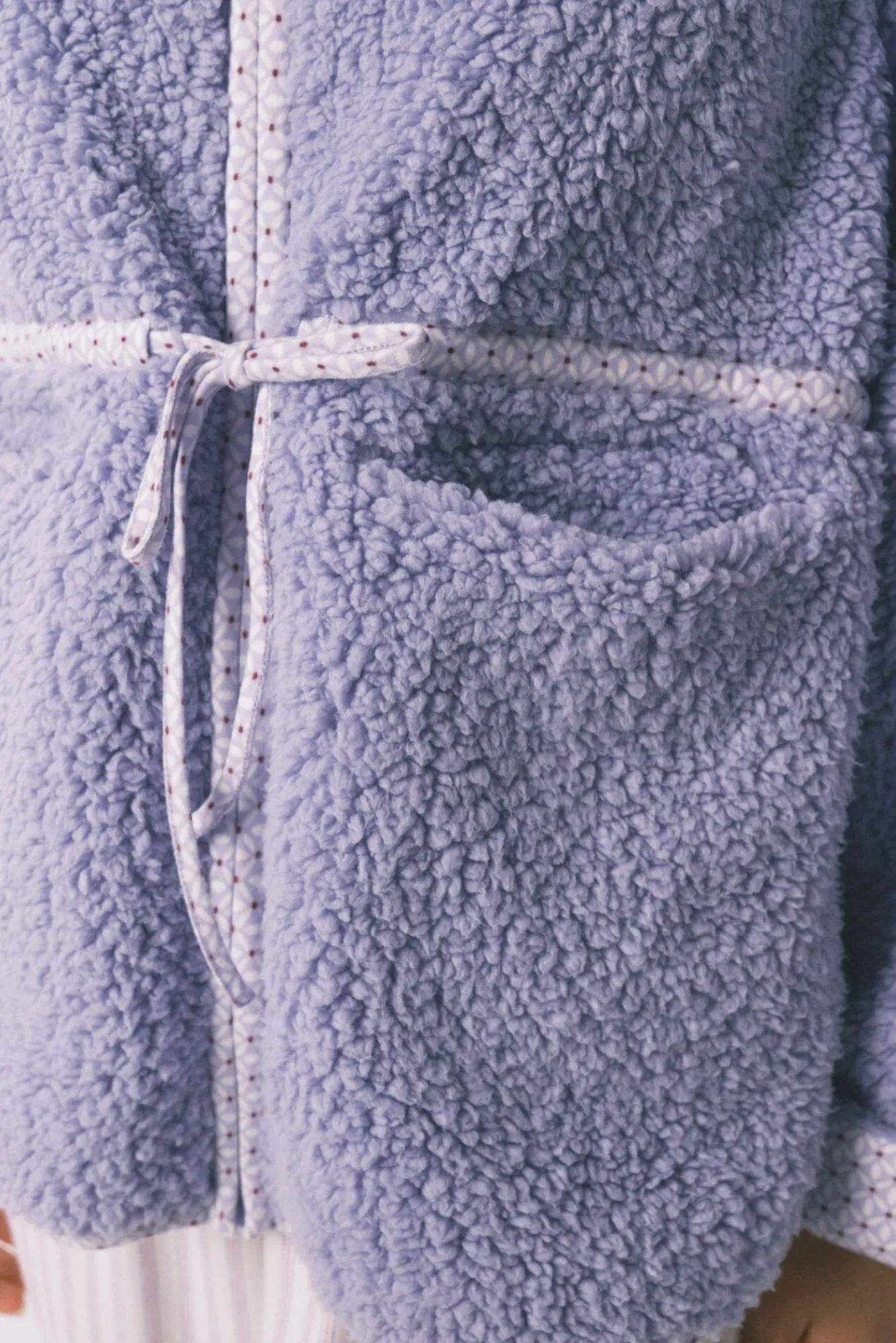 Mujer Women'secret Batas>Bata corta borreguito lila