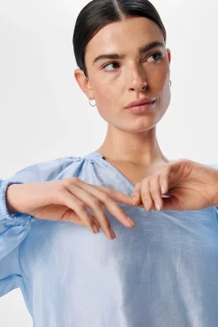 Mujer Object Blusas>Blusa amplia cuello pico