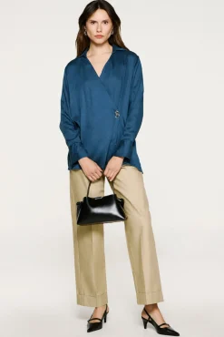 Mujer Selected Blusas>Blusa cuello pico detalle metálico