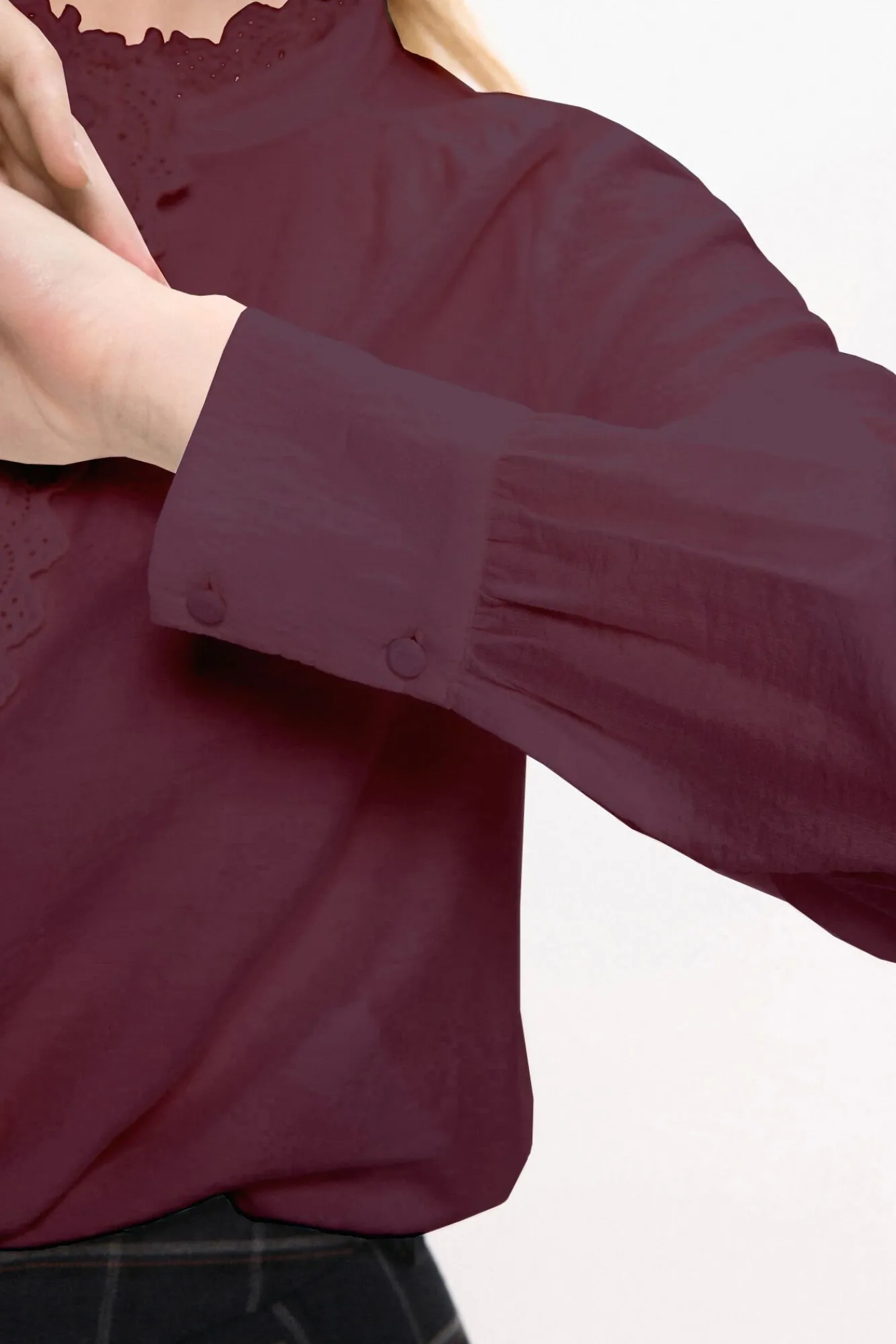 Mujer Vila Blusas>Blusa de manga larga con bordado inglés