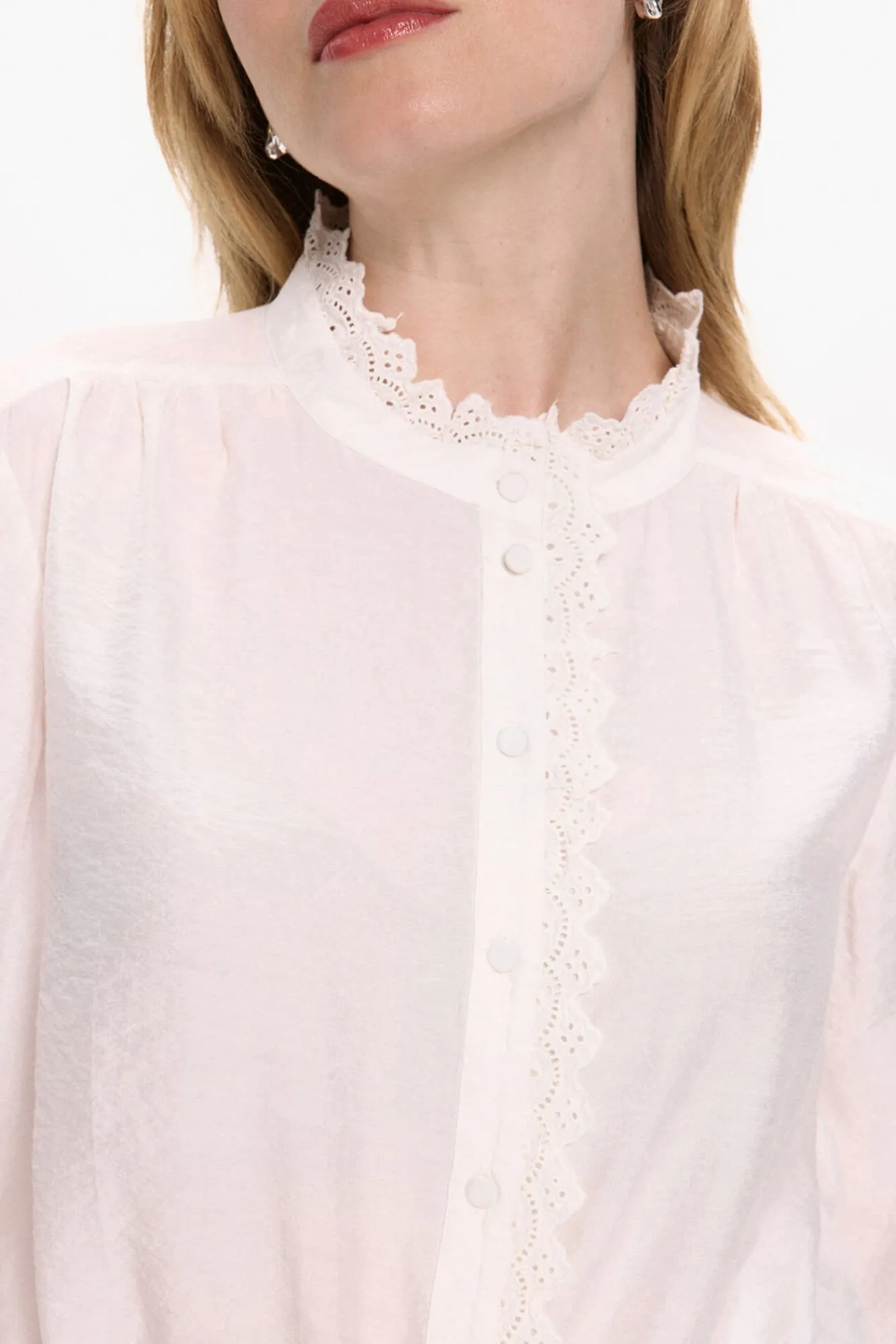 Mujer Vila Blusas>Blusa de manga larga con bordado inglés
