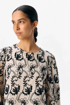 Mujer Object Blusas>Blusa tejido bordado