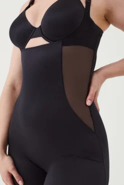 Mujer Spanx Ropa Interior>Body pantalón por debajo del pecho tul y satén Shaping satin