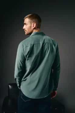 Hombre OOTO Camisas><noscript><img width=