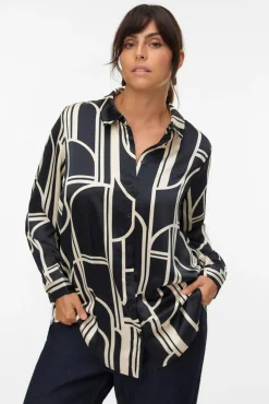 Mujer Vero Moda Curve Blusas>Camisa satinada de manga larga talla grande