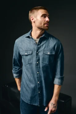 Hombre OOTO Camisas>Camisa vaquera con bolsillos