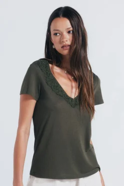 Mujer Springfield Camisetas>Camiseta escote crochet