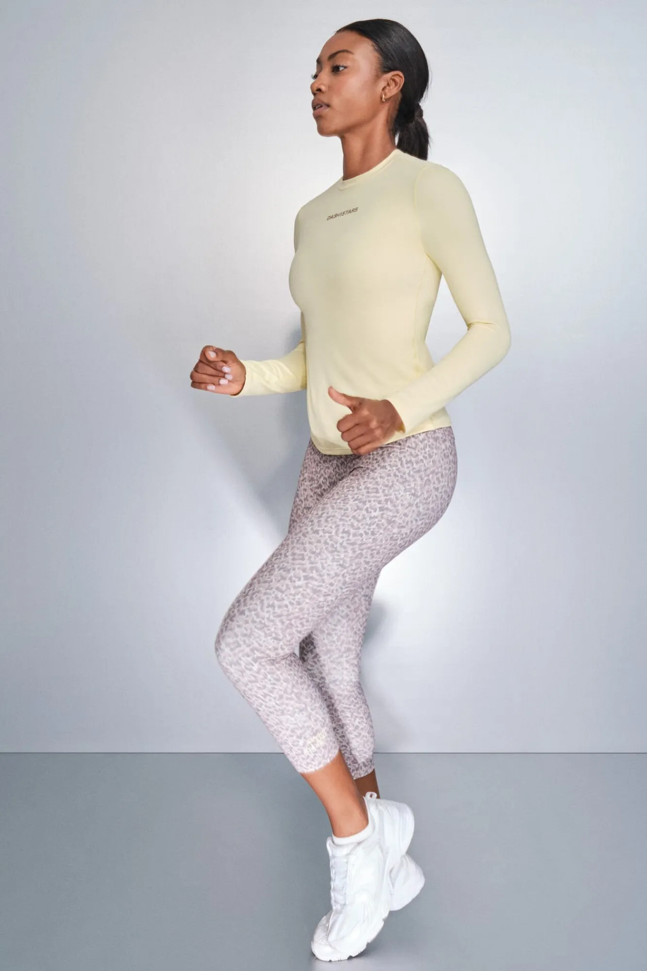 Mujer Dash and Stars Deporte|Camisetas>Camiseta manga larga amarillo