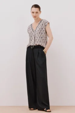 Mujer Cortefiel Camisetas>Camiseta pico con detalle puntilla