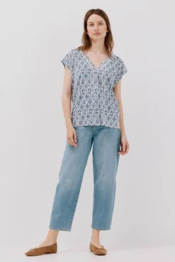 Mujer Cortefiel Camisetas>Camiseta pico con detalle puntilla