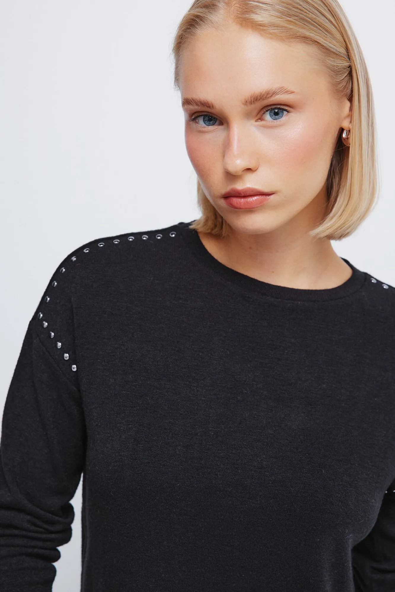 Mujer Springfield Camisetas>Camiseta punto cortado tachas