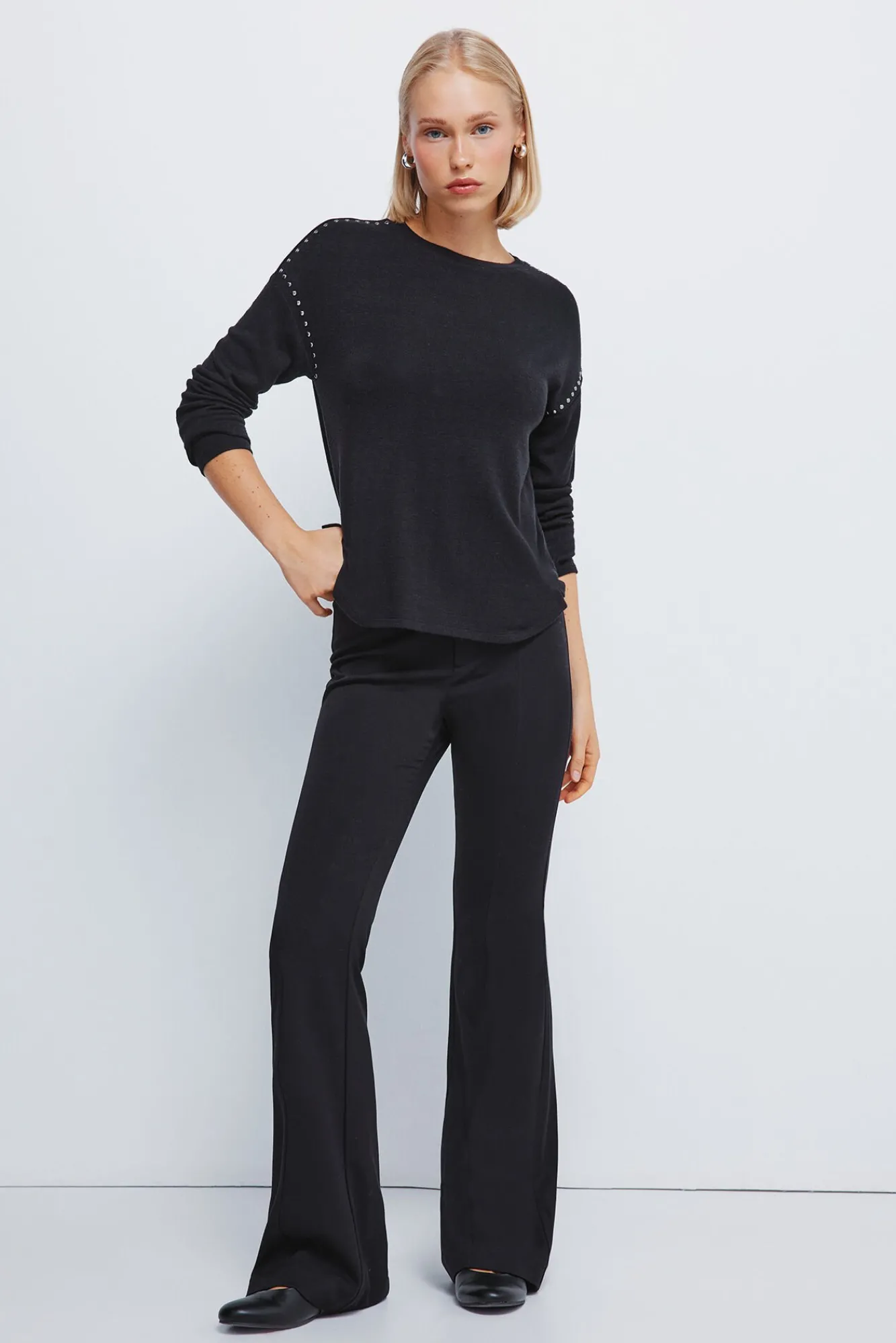 Mujer Springfield Camisetas>Camiseta punto cortado tachas