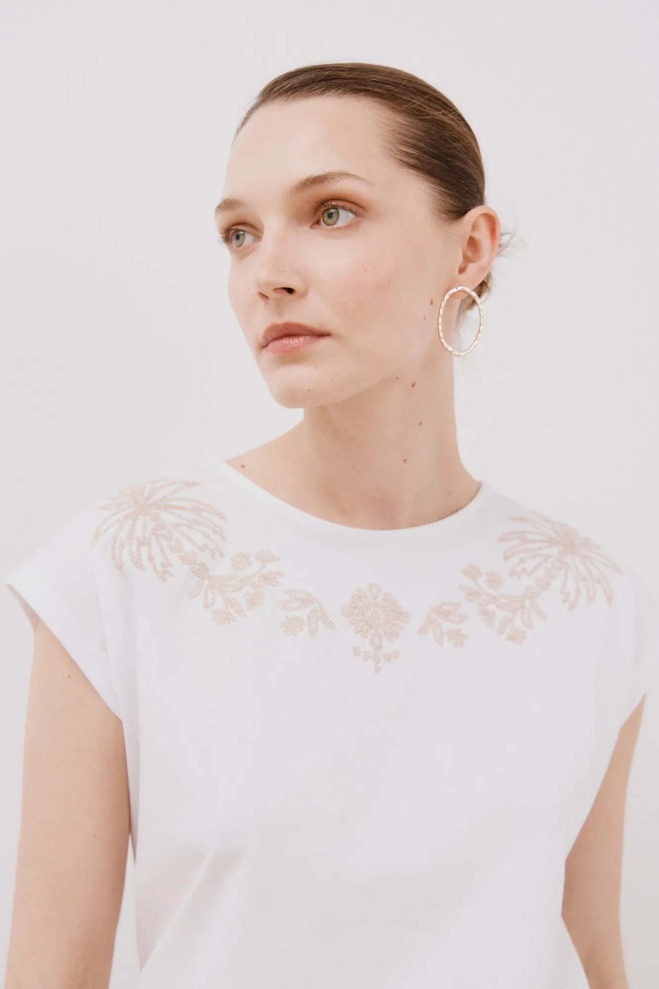 Mujer Cortefiel Camisetas>Camiseta sin mangas estampada y bordada