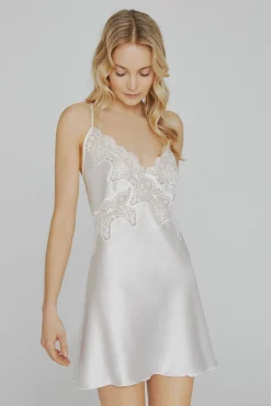 Mujer Ivette Bridal Pijamas|Pijamas>Camisón de raso con bordados en blanco