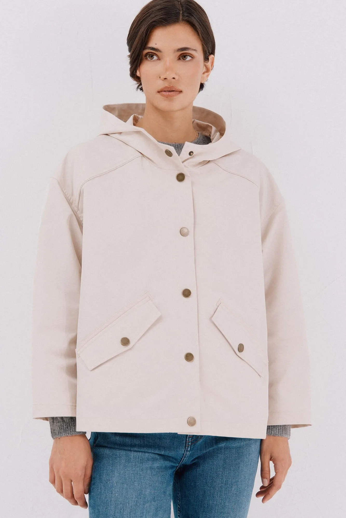 Mujer Cortefiel Chaquetas|Abrigos>Cazadora corta botones automáticos