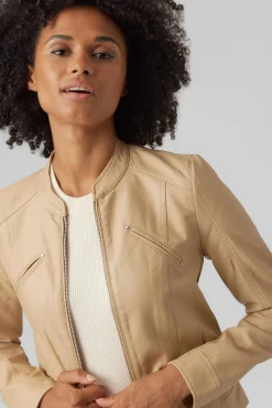 Mujer Vero Moda Chaquetas>Cazadora efecto piel cuello Perkins