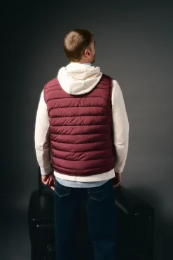 Hombre OOTO Chalecos|Plumíferos Ligeros><noscript><img width=