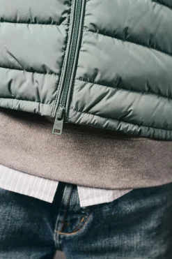 Hombre OOTO Chalecos|Plumíferos Ligeros><noscript><img width=