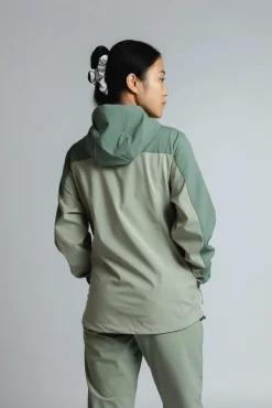 Mujer Izas Chaquetas><noscript><img width=