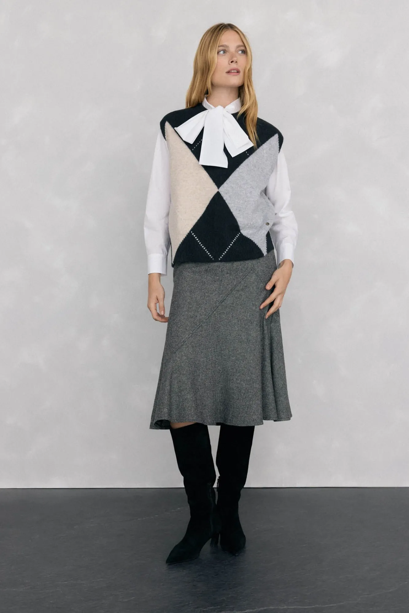 Mujer Pedro del Hierro Trajes|Faldas>Falda cortes con vuelo en bajo