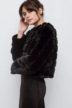 Mujer Vila Faldas><noscript><img width=