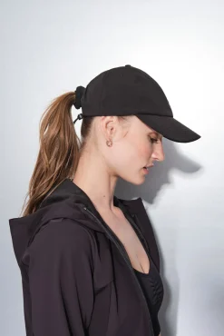 Mujer Dash and Stars Deporte>Gorra técnica ajustable logo negra
