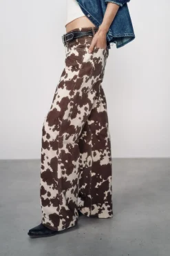 Mujer High Spirits Vaqueros><noscript><img width=