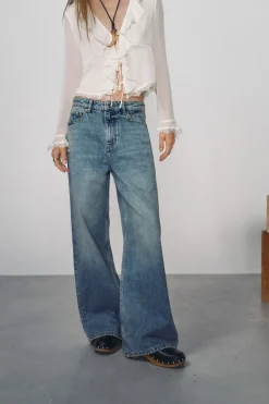 Mujer High Spirits Vaqueros><noscript><img width=