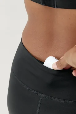 Mujer Born Living Yoga Deporte><noscript><img width=