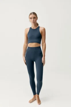 Mujer Born Living Yoga Deporte><noscript><img width=