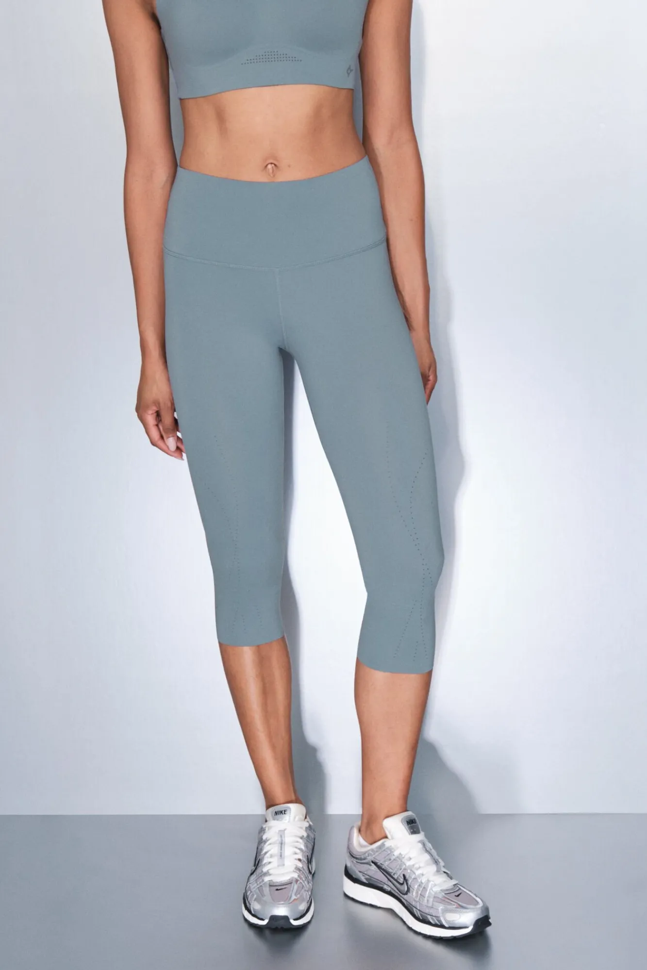 Mujer Dash and Stars Deporte>Leggings Capri COMPRESSIVE