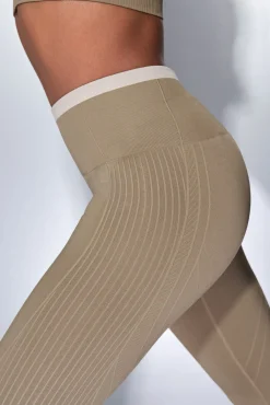 Mujer Dash and Stars Deporte>Leggings largos SEAMLESS COMFORT kaki