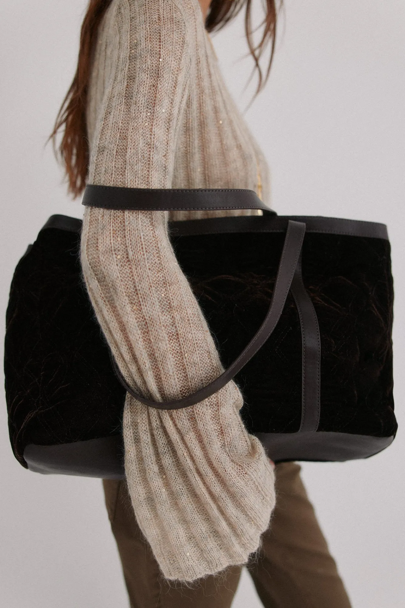 Mujer Hoss Intropia Bolsos>Neila. Bolso shopper de terciopelo