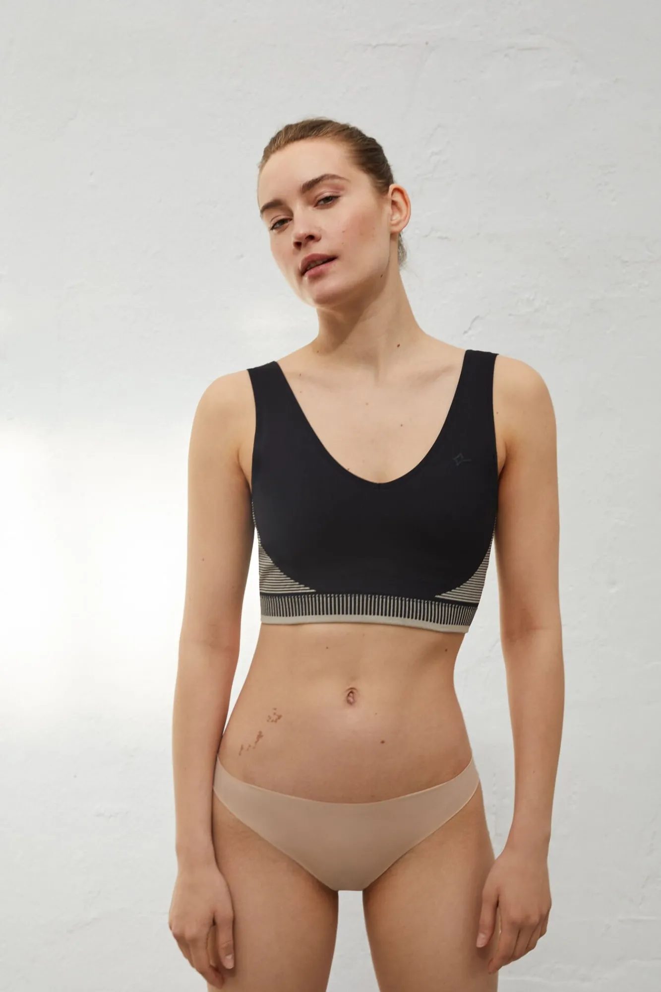 Mujer Dash and Stars Ropa Interior|Deporte>Pack 2 brgas brasileñas laser cut