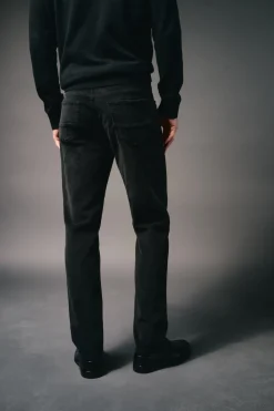 Hombre OOTO Pantalones><noscript><img width=