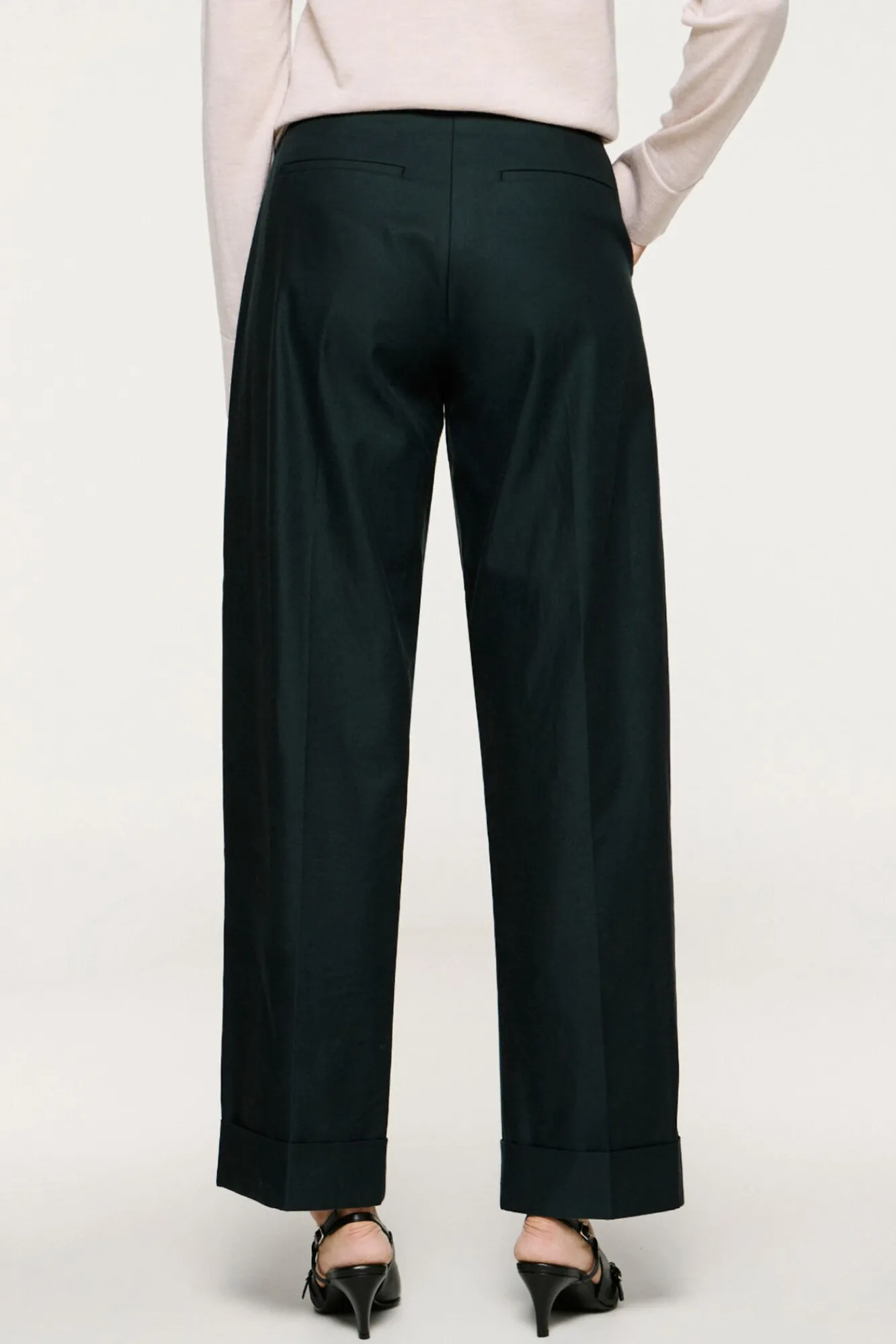 Mujer Selected Pantalones>Pantalón chino pinzas.