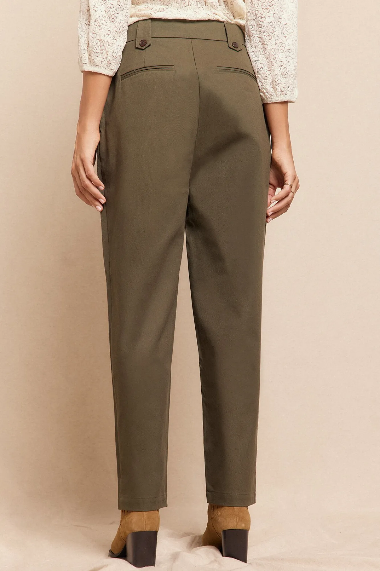 Mujer Slowlove Pantalones>Pantalón de sarga con pinzas trabillas para el cinturón bolsillos funcionales laterales pernera ancha cierre mediante cremallera oculta y botón