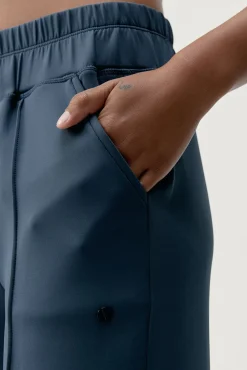 Mujer Born Living Yoga Deporte><noscript><img width=