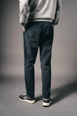 Hombre OOTO Pantalones><noscript><img width=