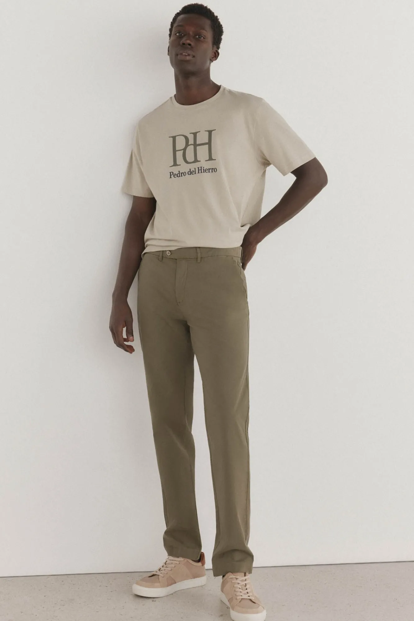 Hombre Pedro del Hierro Pantalones|Chinos>Pantalón premium chino ligero slim fit