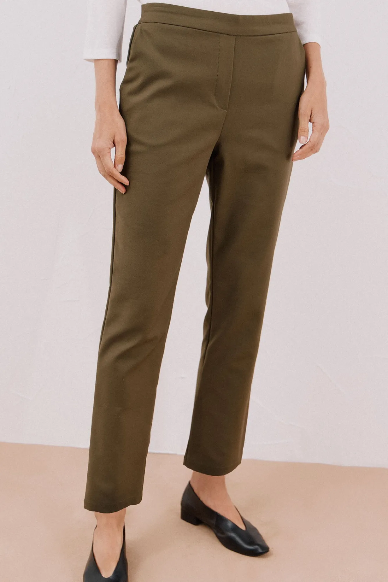 Mujer Cortefiel Pantalones>Pantalón recto con goma en la espalda