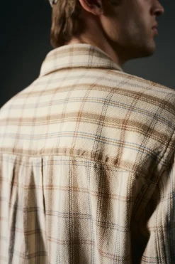 Hombre OOTO Camisas><noscript><img width=