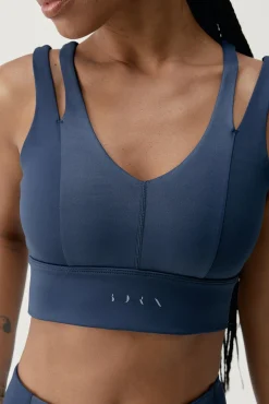 Mujer Born Living Yoga Deporte><noscript><img width=