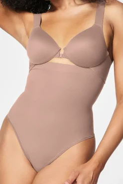 Mujer Spanx Ropa Interior>Tanga moldeador de talle alto Seamless Power