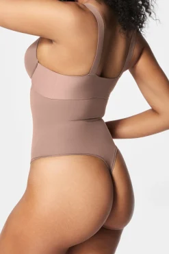 Mujer Spanx Ropa Interior>Tanga moldeador de talle alto Seamless Power