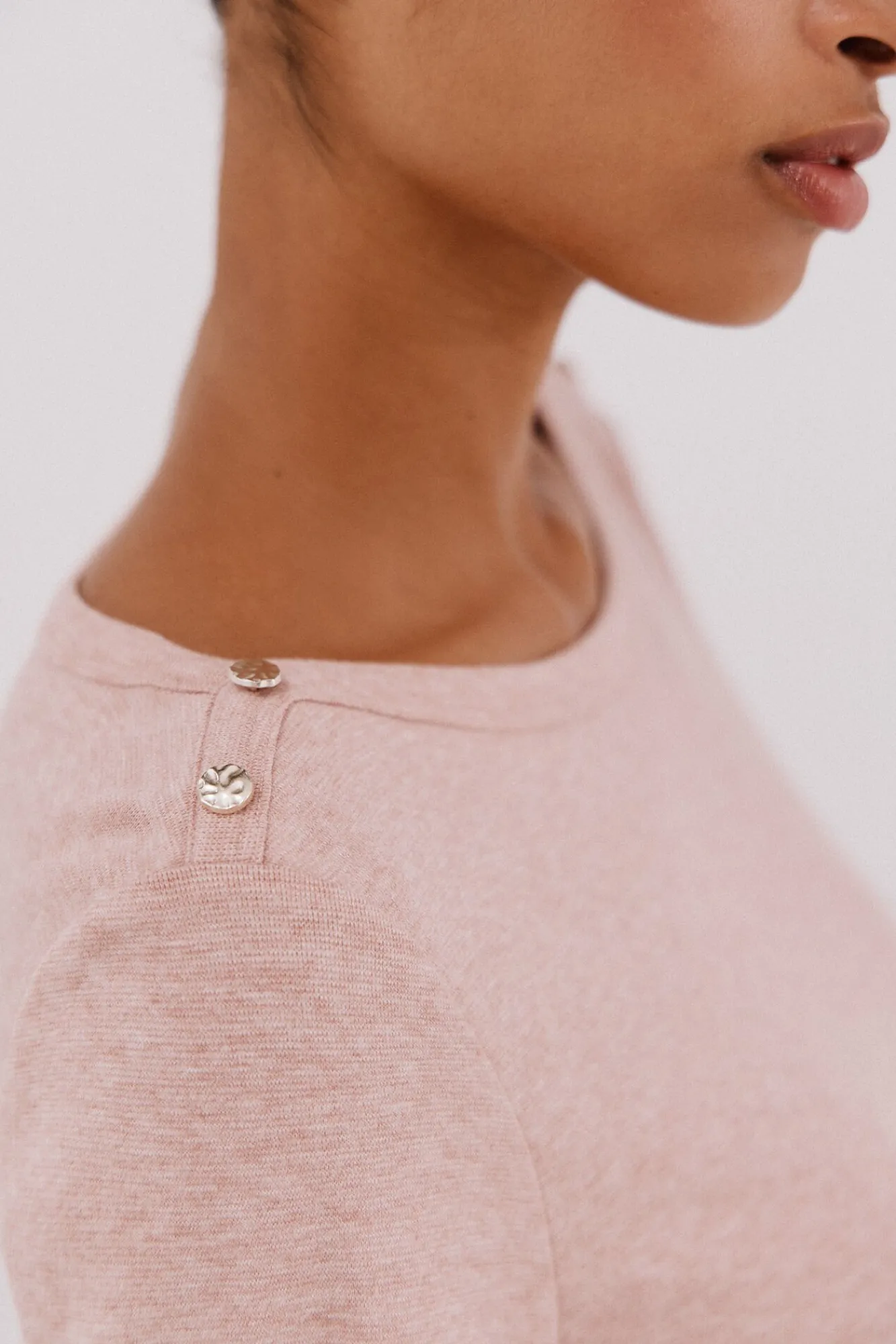 Mujer Cortefiel Camisetas>Top cuello barco botones dorados