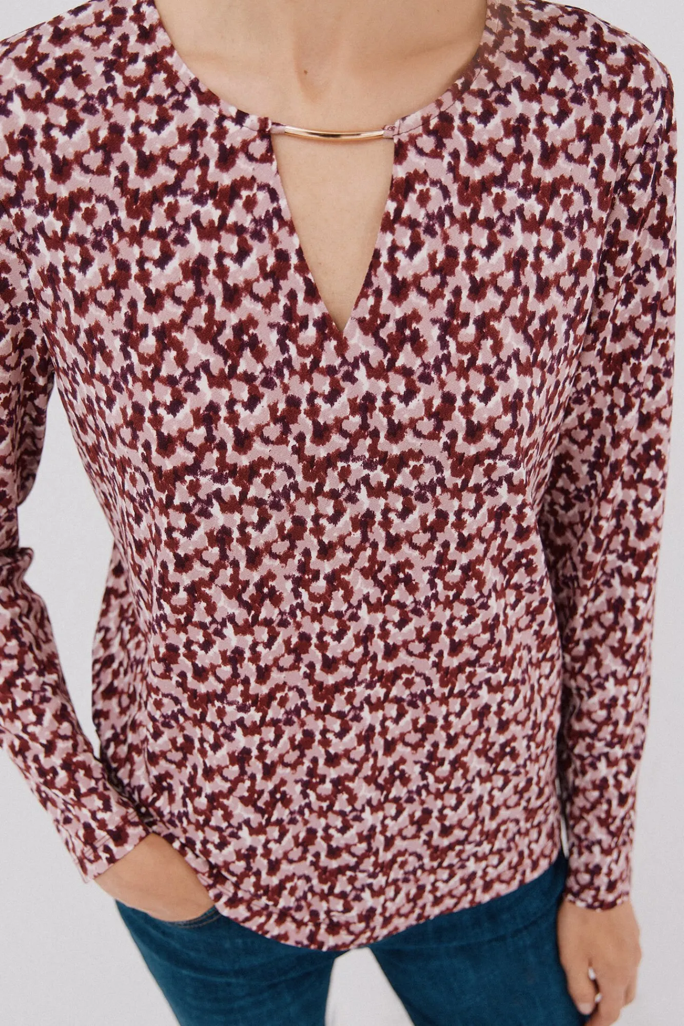 Mujer Cortefiel Camisetas>Top pieza dorada escote