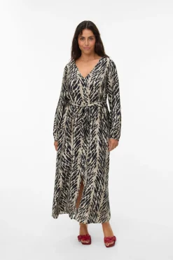 Mujer Vero Moda Curve Vestidos>Vestido de manga larga cuello pico Curve